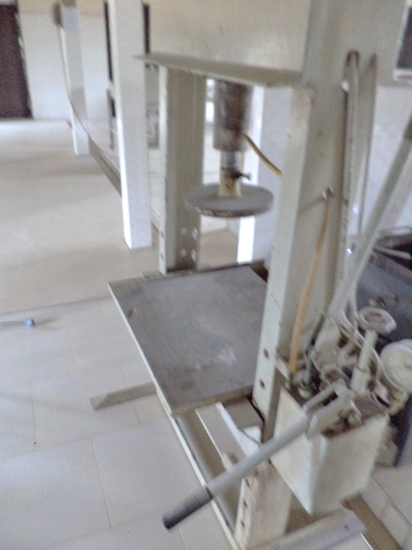 Cassava Dough Press (Hydraulic)
